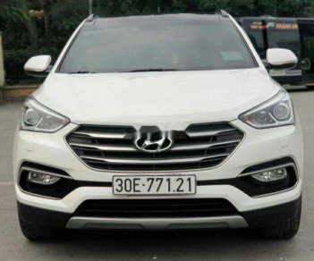 Hyundai Santa Fe 2016 - Bán xe Hyundai Santa Fe 2016, màu trắng chính chủ, 875 triệu