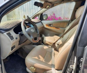 Toyota Innova   2011 - Bán Toyota Innova sản xuất 2011, màu xám, chính chủ