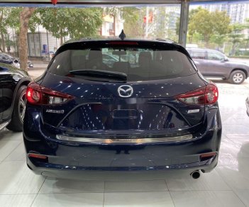 Mazda 3 2018 - Bán ô tô Mazda 3 sản xuất 2018, màu đen, giá chỉ 645 triệu