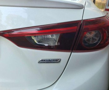 Mazda 3 2017 - Bán xe Mazda 3 2.0AT năm sản xuất 2017, màu trắng còn mới