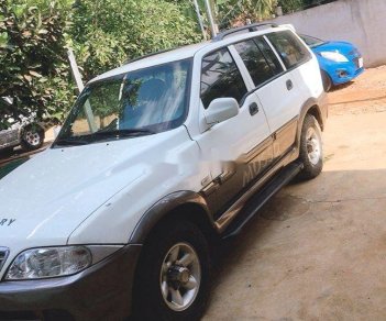 Ssangyong Musso 2004 - Bán ô tô Ssangyong Musso đời 2004, màu trắng, giá 68tr