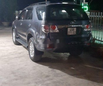 Toyota Fortuner 2013 - Bán xe Toyota Fortuner sản xuất 2013, màu xám xe gia đình, 670 triệu