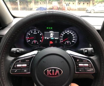 Kia Cerato   2019 - Cần bán xe Kia Cerato 1.6AT Luxury năm sản xuất 2019, màu đỏ như mới giá cạnh tranh