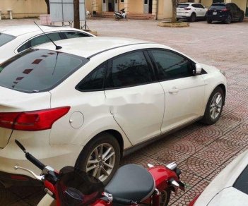 Ford Focus 2017 - Cần bán gấp Ford Focus đời 2017, màu trắng, giá 535tr