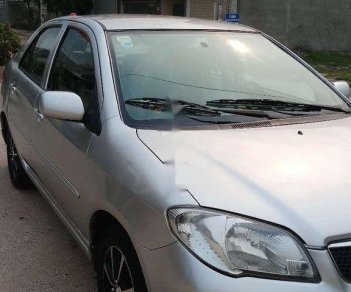 Toyota Vios 2005 - Cần bán lại xe Toyota Vios năm 2005, màu bạc xe gia đình, giá tốt