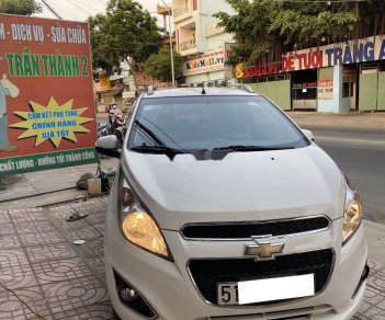 Chevrolet Spark 2015 - Cần bán Chevrolet Spark sản xuất 2015, màu trắng 