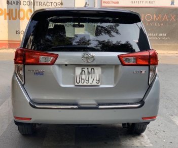 Toyota Innova   2018 - Bán Toyota Innova sản xuất năm 2018, màu bạc giá cạnh tranh