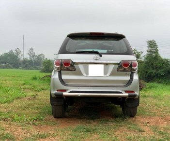 Toyota Fortuner 2015 - Cần bán Toyota Fortuner năm sản xuất 2015, màu bạc, nhập khẩu nguyên chiếc