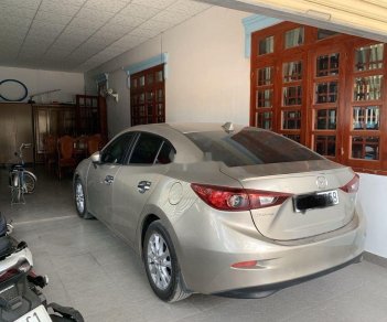 Mazda 3 2016 - Cần bán gấp Mazda 3 sản xuất năm 2016, màu bạc