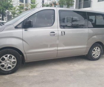 Hyundai Grand Starex      2015 - Bán Hyundai Grand Starex năm sản xuất 2015, nhập khẩu số sàn, giá tốt