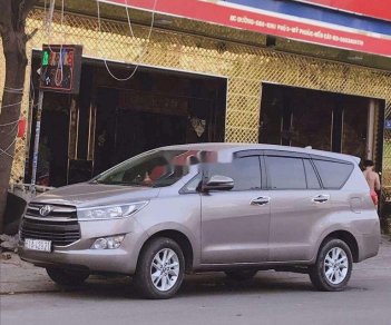 Toyota Innova   2017 - Bán Toyota Innova năm 2017 màu bạc, 555 triệu