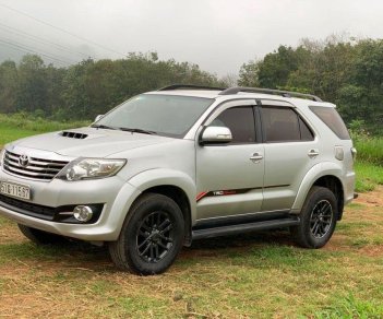 Toyota Fortuner 2015 - Cần bán Toyota Fortuner năm sản xuất 2015, màu bạc, nhập khẩu nguyên chiếc