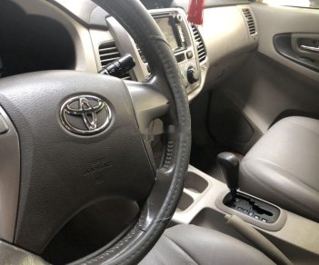 Toyota Innova 2012 - Cần bán xe Toyota Innova đời 2012, màu bạc, giá tốt