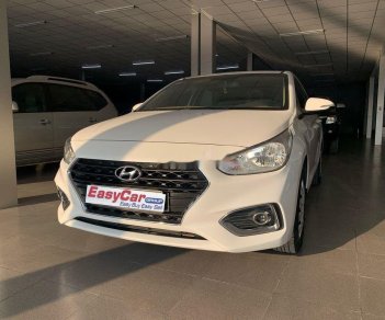 Hyundai Accent   2018 - Bán Hyundai Accent đời 2018, màu trắng ít sử dụng, 416tr