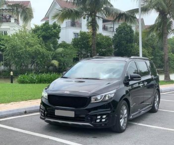 Kia Sedona 2016 - Bán Kia Sedona năm sản xuất 2016, màu đen