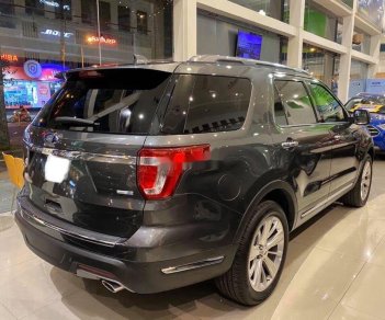 Ford Explorer 2018 - Cần bán gấp Ford Explorer năm 2018, màu xám, nhập khẩu