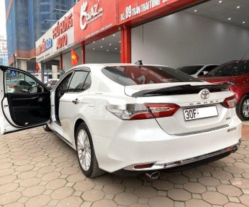 Toyota Camry   2019 - Bán Toyota Camry 2.5Q đời 2019, bảo hiểm thân vỏ 1 năm