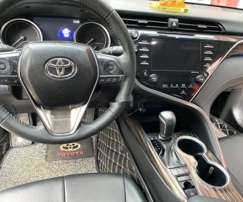 Toyota Camry   2019 - Bán Toyota Camry 2.5Q đời 2019, bảo hiểm thân vỏ 1 năm