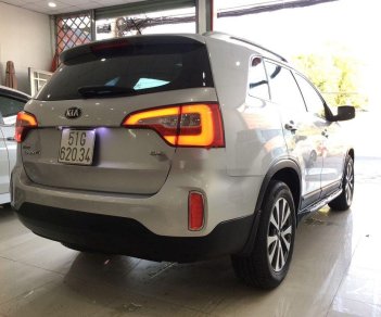 Kia Sorento 2014 - Bán xe Kia Sorento 2014, màu bạc giá cạnh tranh