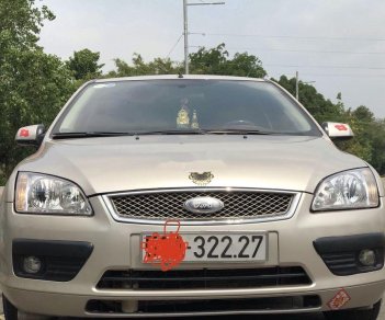 Ford Focus 2008 - Cần bán gấp Ford Focus sản xuất 2008, màu bạc còn mới