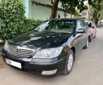 Toyota Camry 2004 - Bán xe Toyota Camry 2004, màu đen mới chạy 113.000 km, 315 triệu