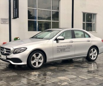 Mercedes-Benz E class   2017 - Bán Mercedes E250 sản xuất 2017, màu bạc, xe nhập