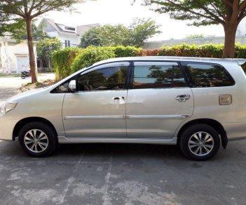 Toyota Innova 2015 - Bán ô tô Toyota Innova sản xuất 2015, màu bạc