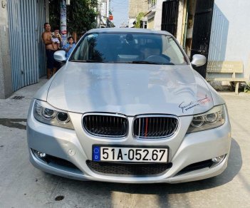 BMW 3 Series   2010 - Bán ô tô BMW 320i đời 2010, màu bạc, nhập khẩu