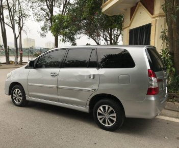 Toyota Innova   2015 - Bán xe Toyota Innova sản xuất 2015, màu bạc còn mới, giá 485tr