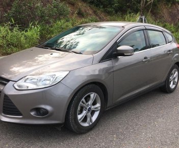 Ford Focus 2014 - Bán Ford Focus đời 2014, màu xám, nhập khẩu