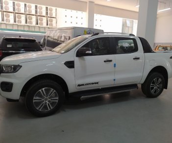 Ford Ranger XLS AT 2020 - Bán ô tô Ford Ranger XLS AT đời 2020, màu trắng, giảm  trực tiếp giá bán