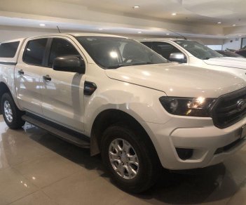 Ford Ranger  XLS AT   2018 - Cần bán gấp Ford Ranger XLS AT đời 2018, màu trắng, nhập khẩu, 580 triệu