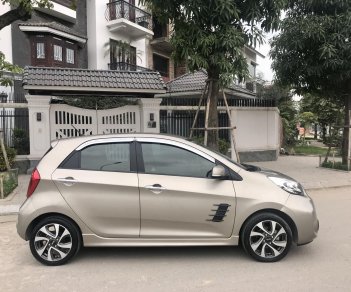 Kia Morning 2017 - Bán nhanh với giá thấp chiếc xe  Kia Morning MT đời 2018, màu bạc, giao xe nhanh