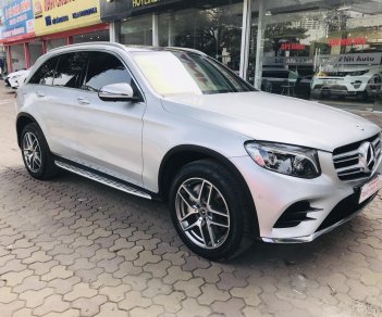 Mercedes-Benz GLC-Class  GLC 300 2017 - Trúc Anh Auto cần bán gấp Mercedes GLC 300 sản xuất năm 2017, màu bạc