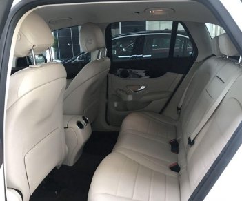 Mercedes-Benz GLC-Class 2019 - Bán Mercedes GLC200 đời 2019, màu trắng