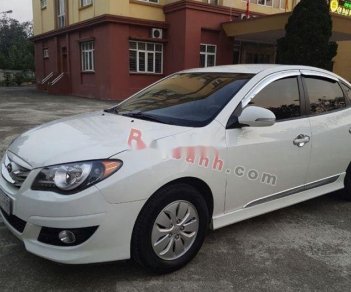 Hyundai Avante 2014 - Bán Hyundai Avante 1.6MT sản xuất 2014, màu trắng số sàn