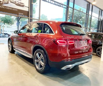 Mercedes-Benz GLC-Class GLC 200 2020 - Bán lại Mercedes GLC 200 đời 2020, màu đỏ, xe siêu lướt