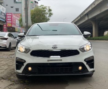 Kia Cerato 2019 - Bán Kia Cerato 1.6 AT đời 2019, màu trắng số tự động, giá 640tr