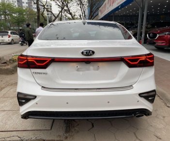 Kia Cerato   2019 - Cần bán Kia Cerato đời 2019, màu trắng, giá chỉ 645 triệu