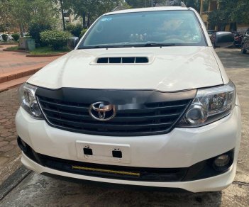 Toyota Fortuner 2011 - Cần bán lại xe Toyota Fortuner MT năm sản xuất 2011, màu trắng số sàn giá cạnh tranh