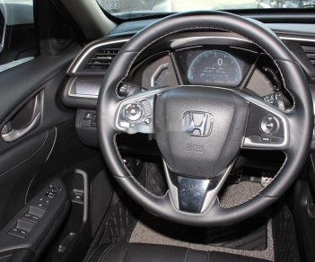 Honda Civic 2018 - Bán Honda Civic năm sản xuất 2018, màu trắng, nhập khẩu