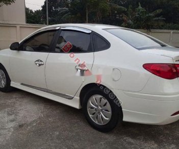 Hyundai Avante 2014 - Bán Hyundai Avante 1.6MT sản xuất 2014, màu trắng số sàn