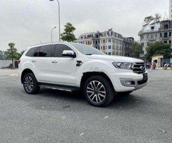 Ford Everest   2019 - Bán Ford Everest sản xuất năm 2019, màu trắng, xe nhập