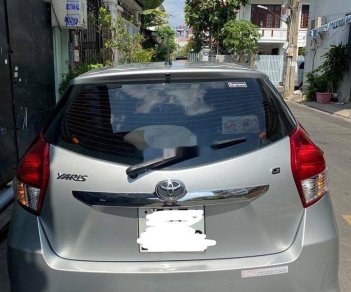 Toyota Yaris   2015 - Cần bán Toyota Yaris năm 2015, màu bạc, nhập khẩu 