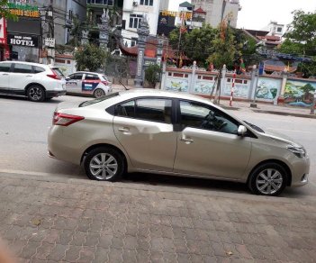 Toyota Vios 2015 - Bán Toyota Vios đời 2015, màu vàng, giá tốt