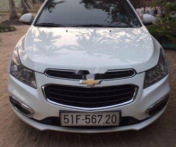 Chevrolet Cruze 2015 - Bán Chevrolet Cruze MT đời 2015, màu trắng số sàn, 335 triệu