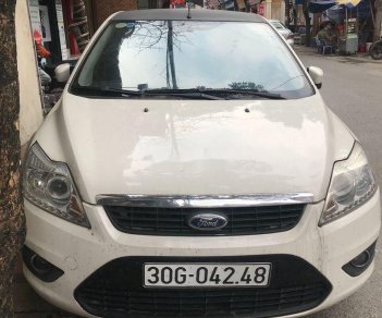 Ford Focus 2010 - Bán Ford Focus sản xuất 2010, màu trắng, giá tốt