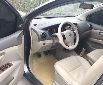 Nissan Grand livina    2011 - Cần bán xe Nissan Grand livina 2011, màu xám, xe nhập