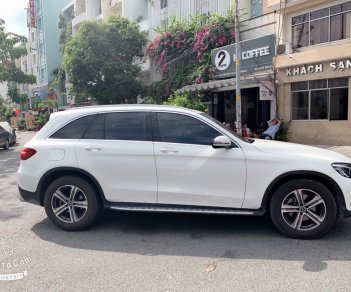 Mercedes-Benz GLC-Class GLC 200 2019 - Bán Mercedes GLC 200 năm sản xuất 2019, màu trắng, xe cũ như mới