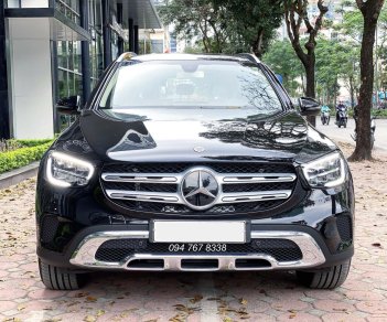 Mercedes-Benz GLC-Class GLC 200 2020 - Cần bán lại xe Mercedes GLC 200 sản xuất năm 2020, màu đen